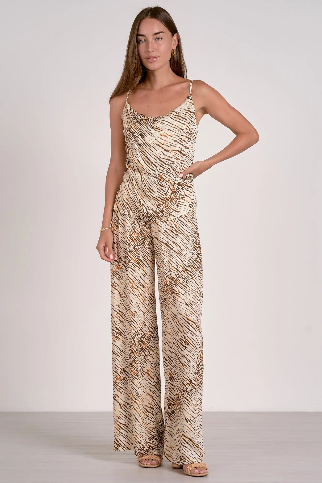 ELAN Elegant Sahara Silky Tank