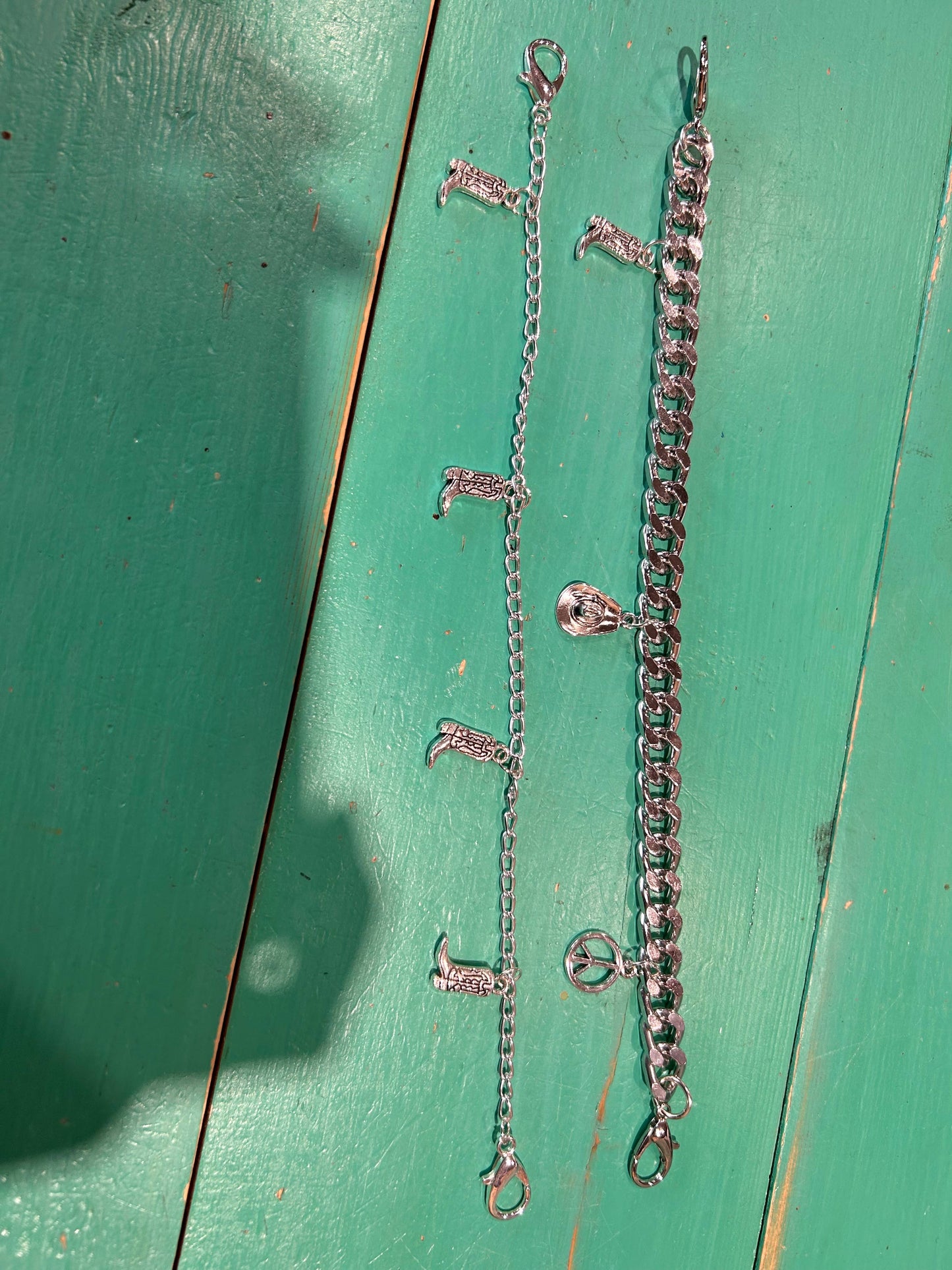 Cute Cowboy Hat Trucker Hat Including Cowboy Boot Charm Chain