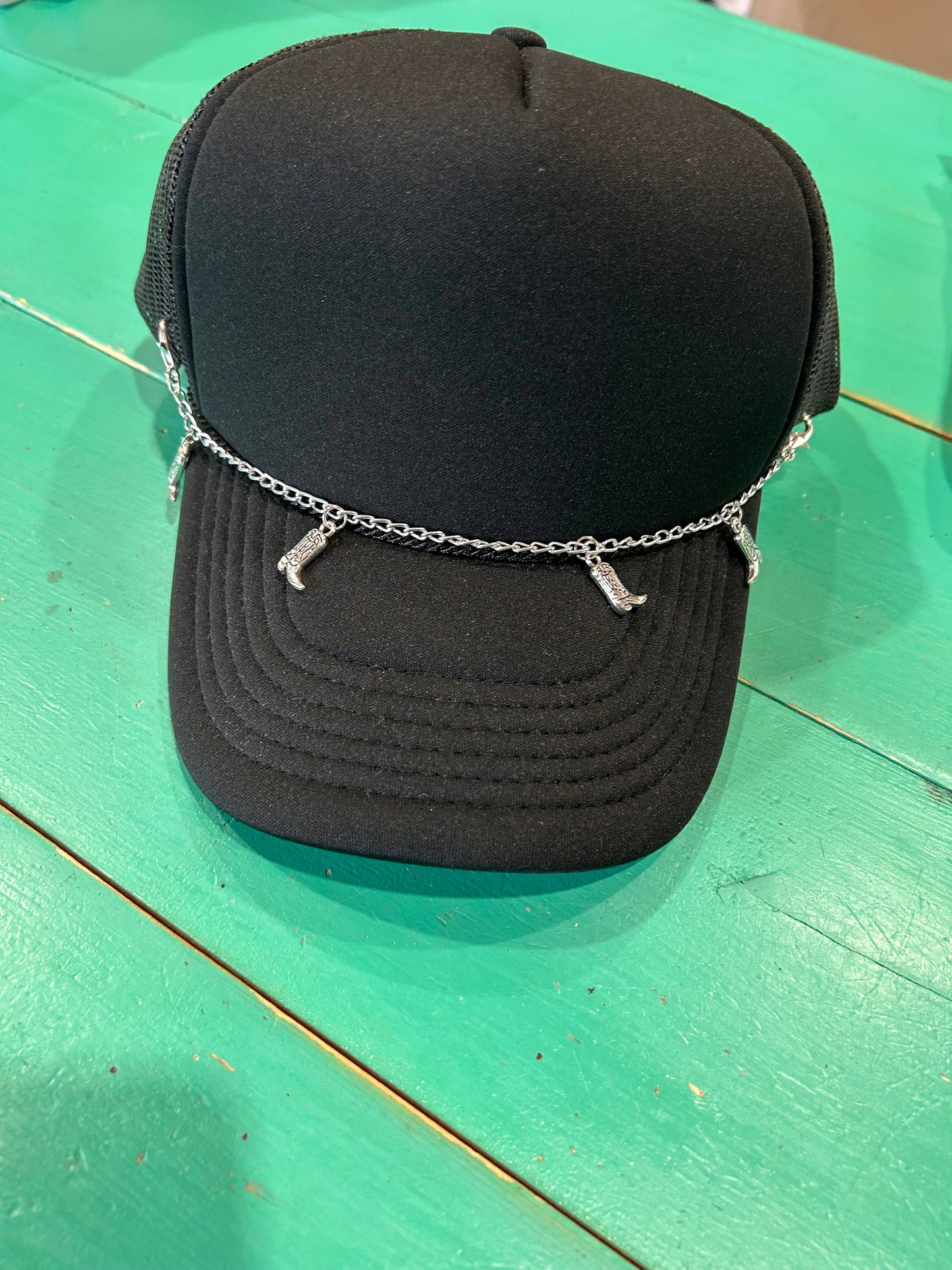 Cute Cowboy Hat Trucker Hat Including Cowboy Boot Charm Chain
