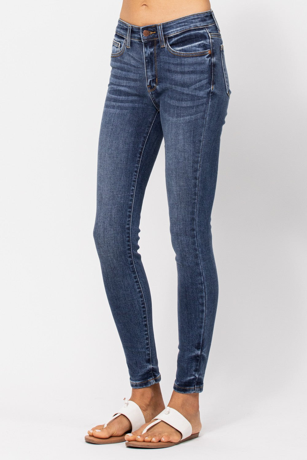 Judy Blue Mid Rise Classic Skinny Jeans Medium Blue Wash